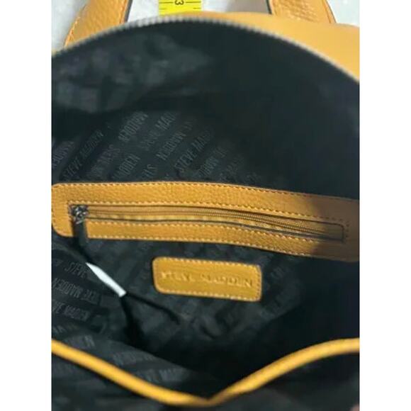 Steve Madden Backpack Mustard EUC - Picture 6 of 9